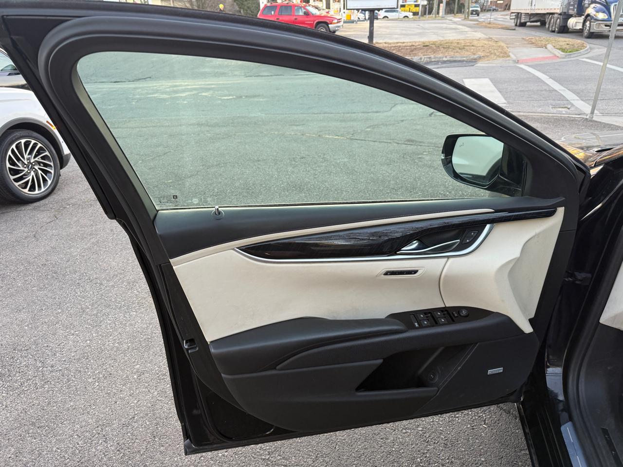 Cadillac XTS Platinum AWD 2016