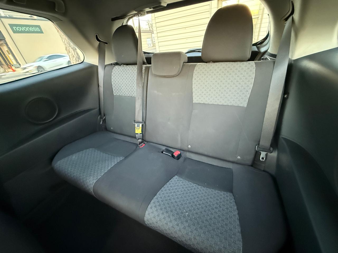 Toyota Yaris L 3-Door AT 2015