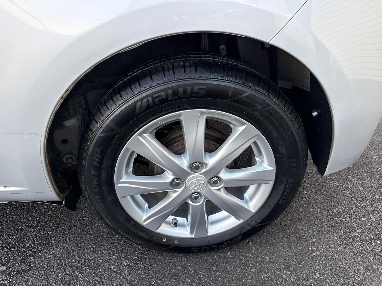 Toyota Yaris L 3-Door AT 2015