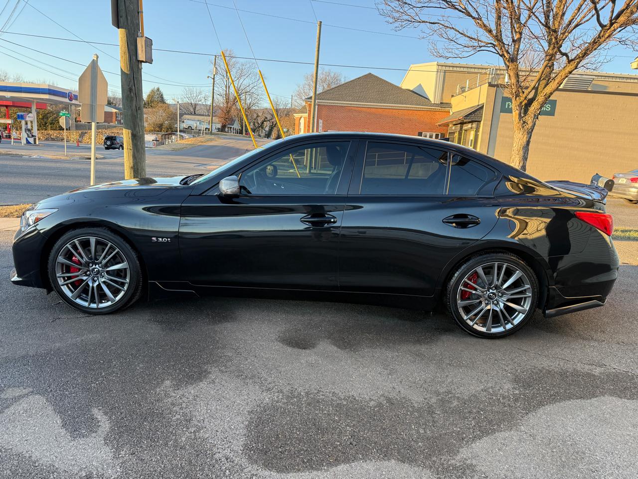 Infiniti Q50 Red Sport 400 2017