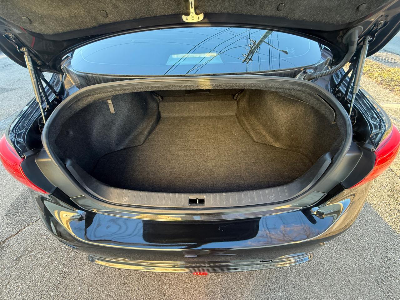 Infiniti Q50 Red Sport 400 2017