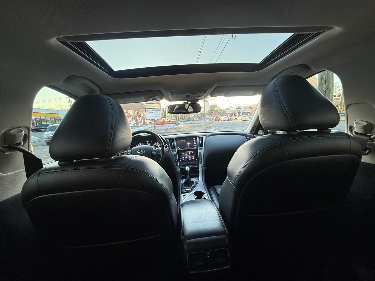 Infiniti Q50 Red Sport 400 2017