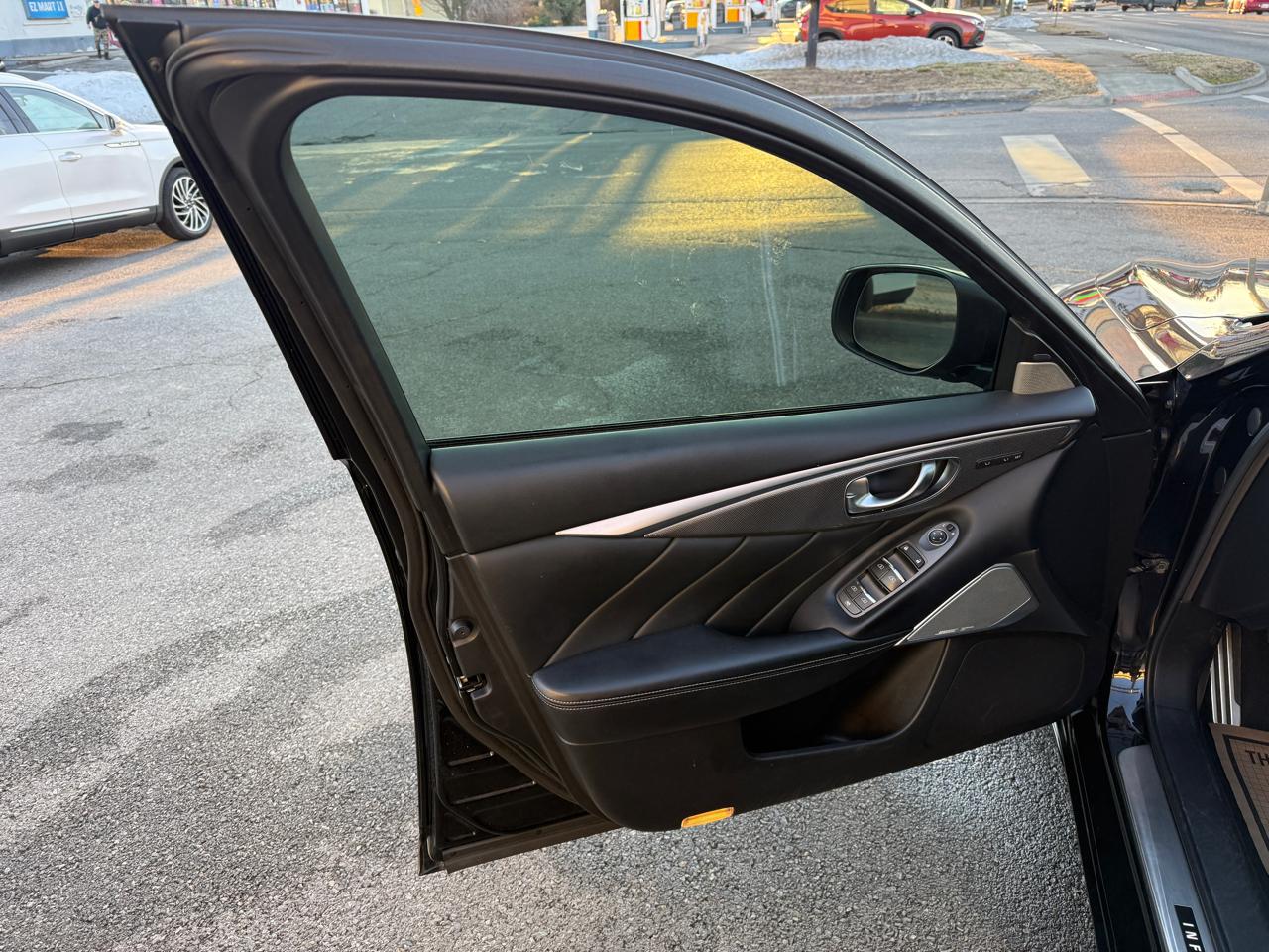 Infiniti Q50 Red Sport 400 2017