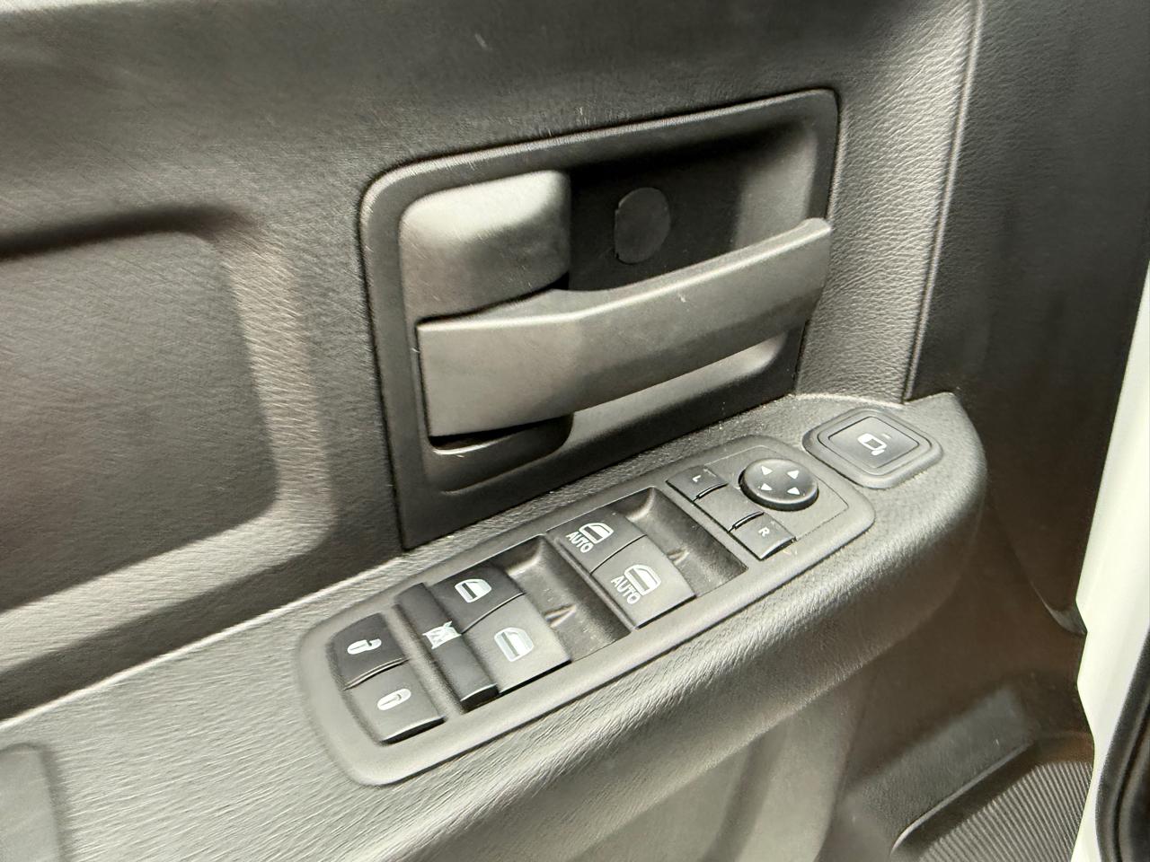 RAM 2500 Tradesman Crew Cab LWB 4WD 2023