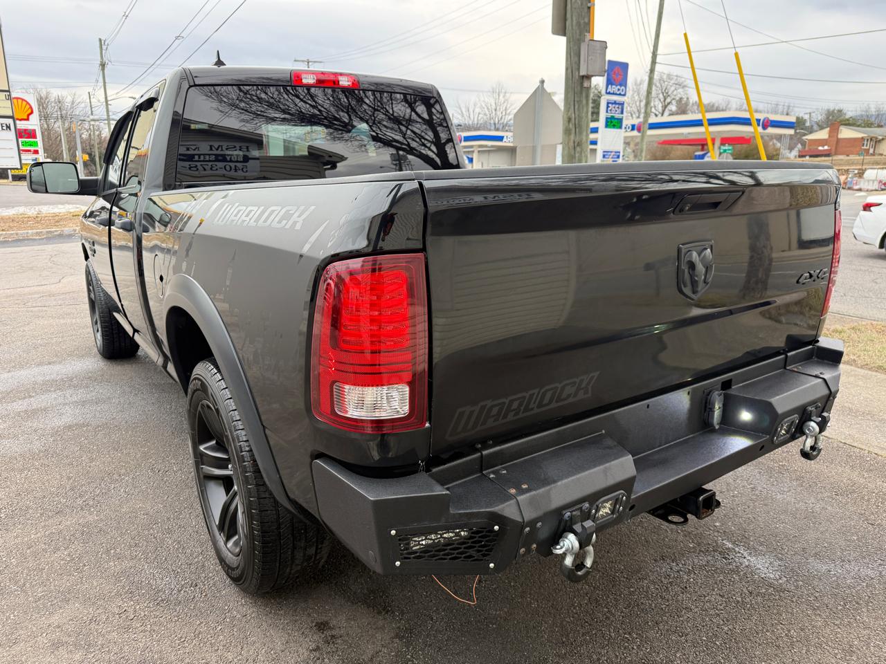 RAM 1500 SLT Quad Cab 4WD 2022