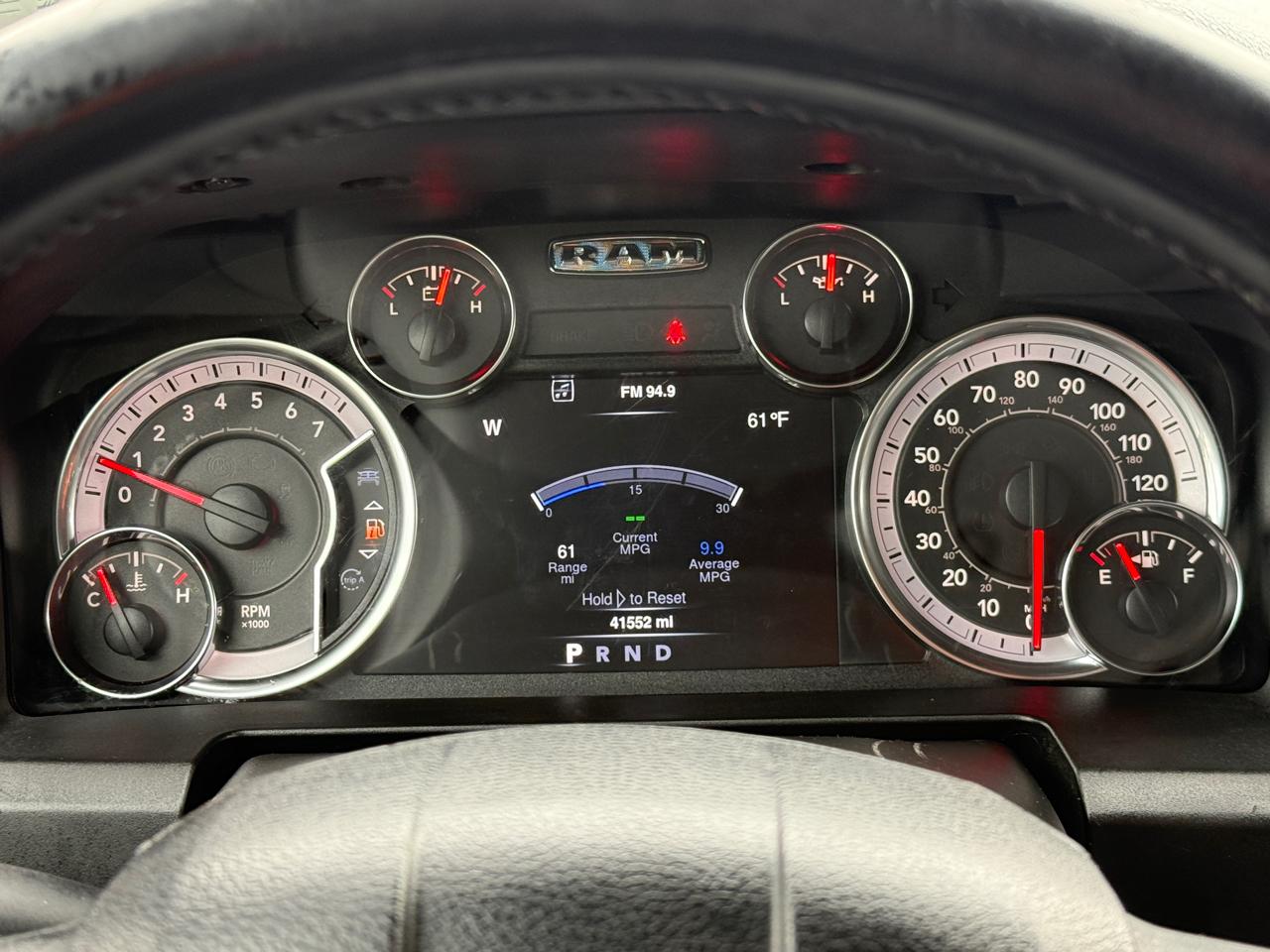 RAM 1500 SLT Quad Cab 4WD 2022