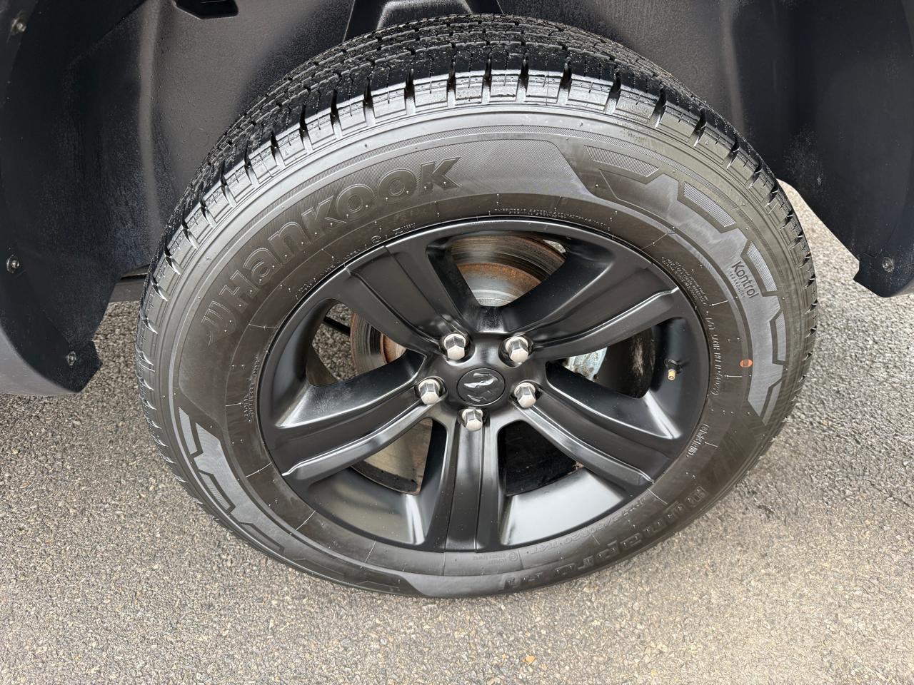 RAM 1500 SLT Quad Cab 4WD 2022