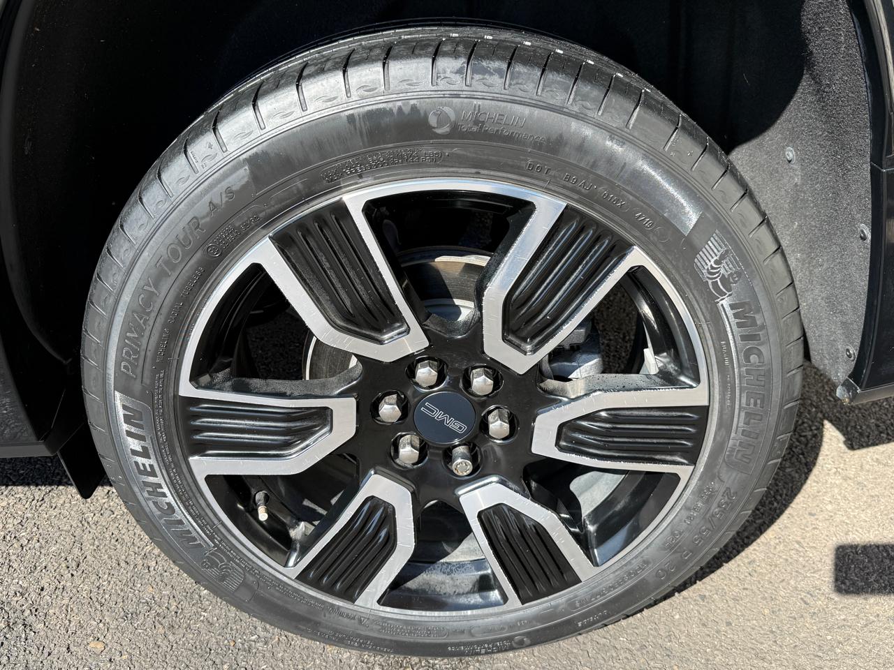 GMC Acadia Denali 2020