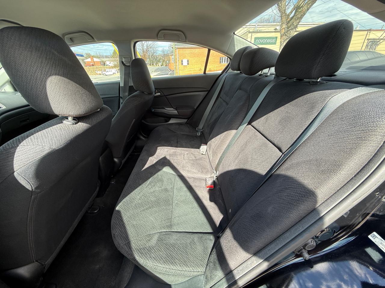 Honda Civic LX Sedan 5-Speed AT 2013