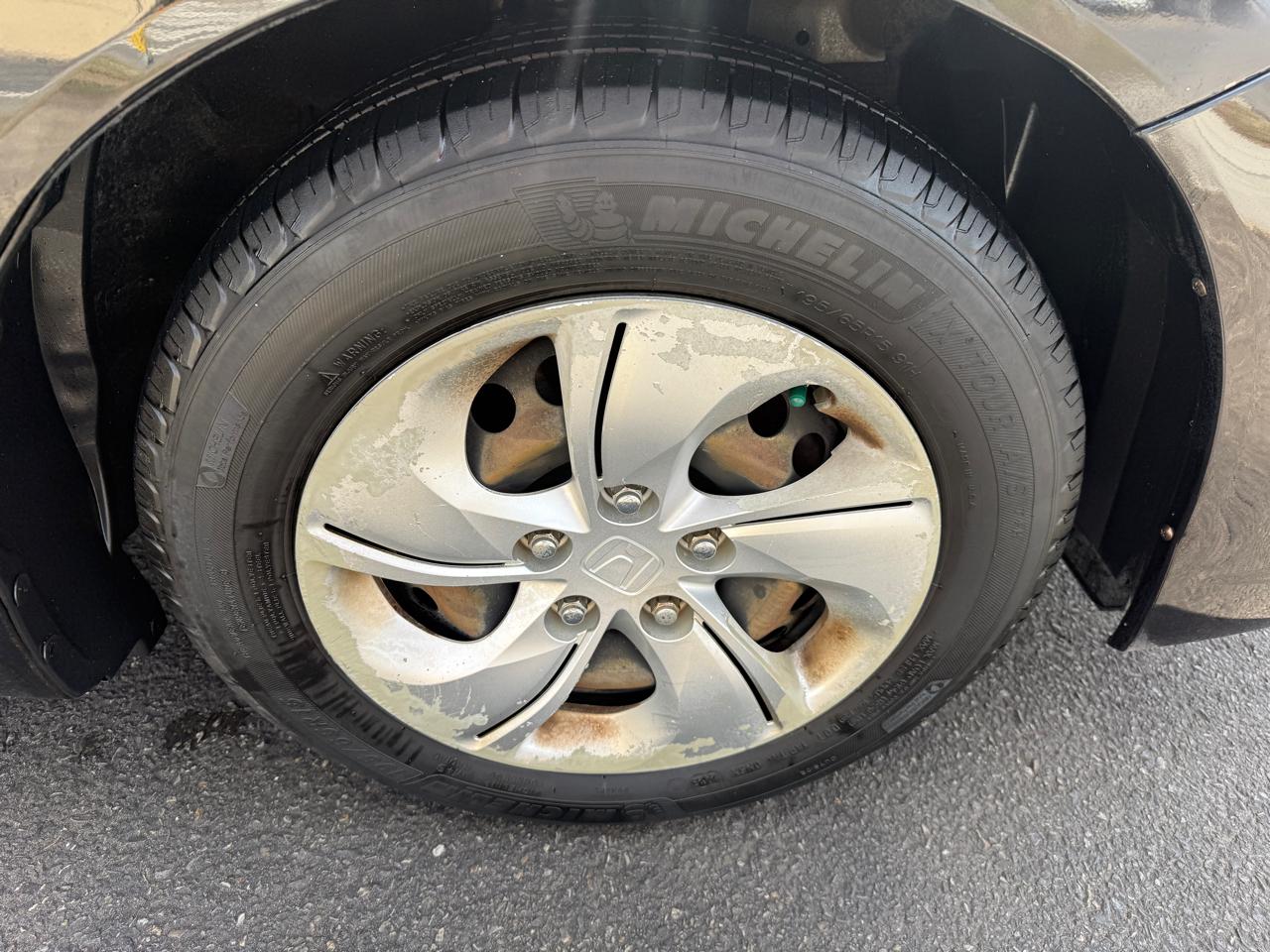 Honda Civic LX Sedan 5-Speed AT 2013