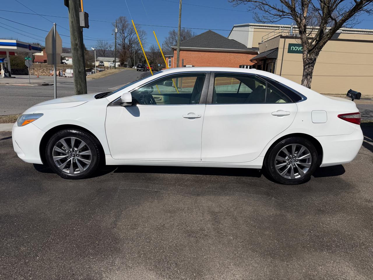 Toyota Camry XLE 2016