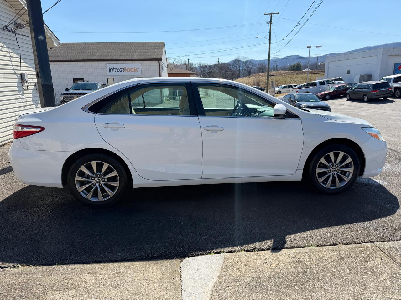 Toyota Camry XLE 2016