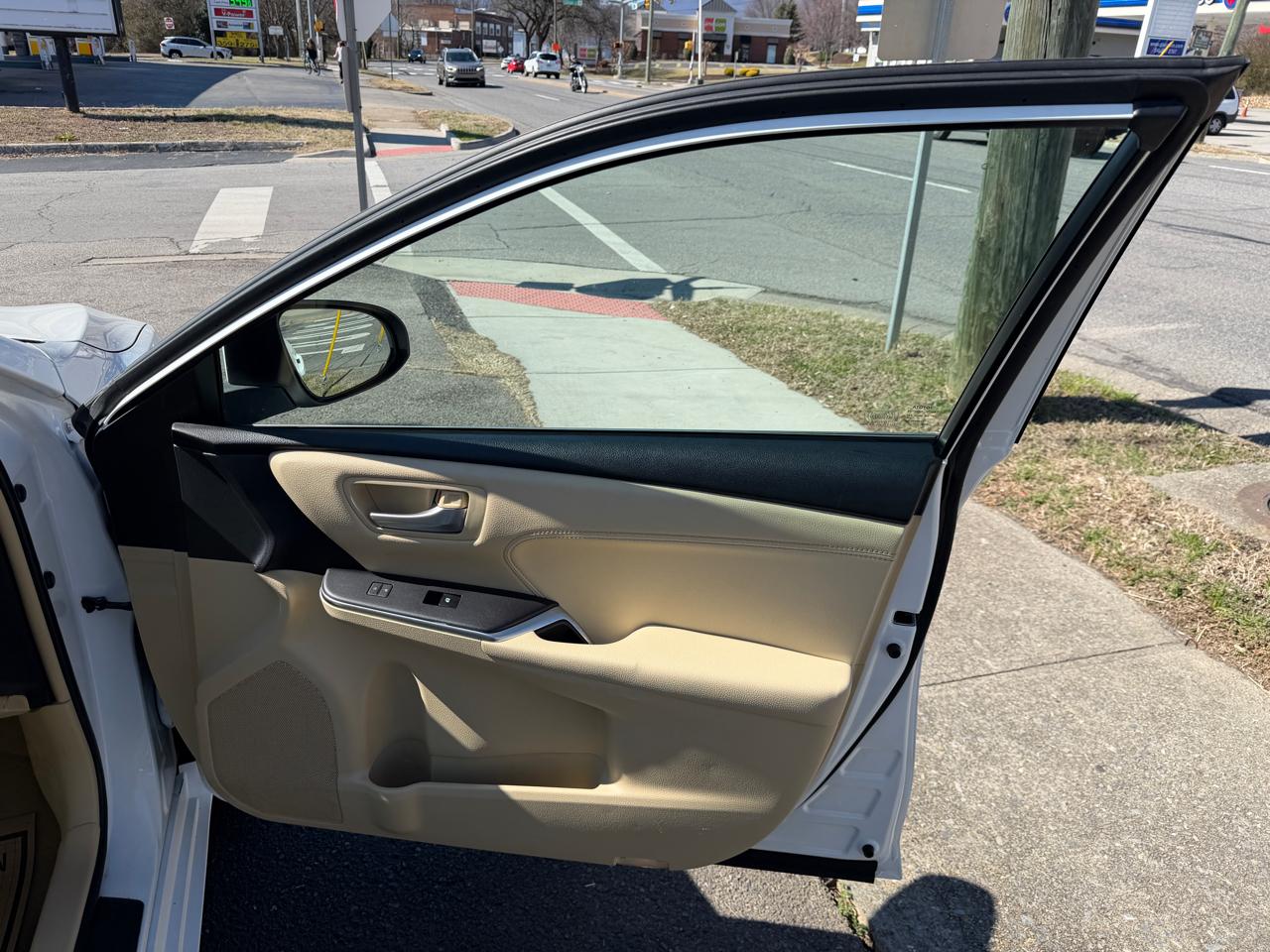 Toyota Camry XLE 2016