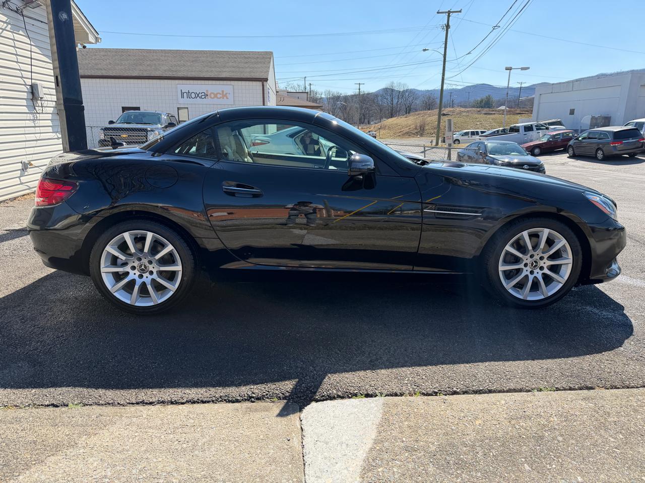 Mercedes-Benz SLC-Class SLC300 2018