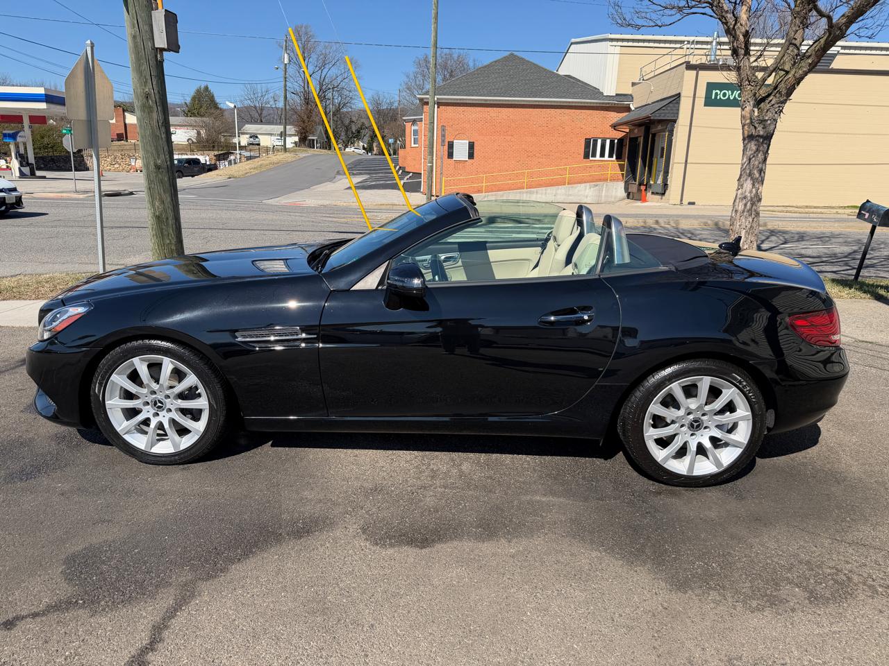 Mercedes-Benz SLC-Class SLC300 2018