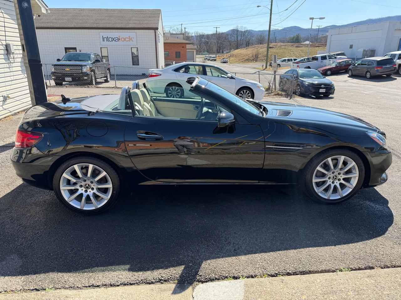 Mercedes-Benz SLC-Class SLC300 2018