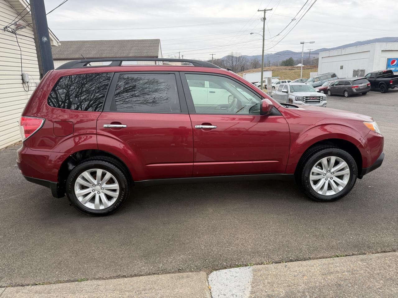 Subaru Forester 2.5X Premium 2013