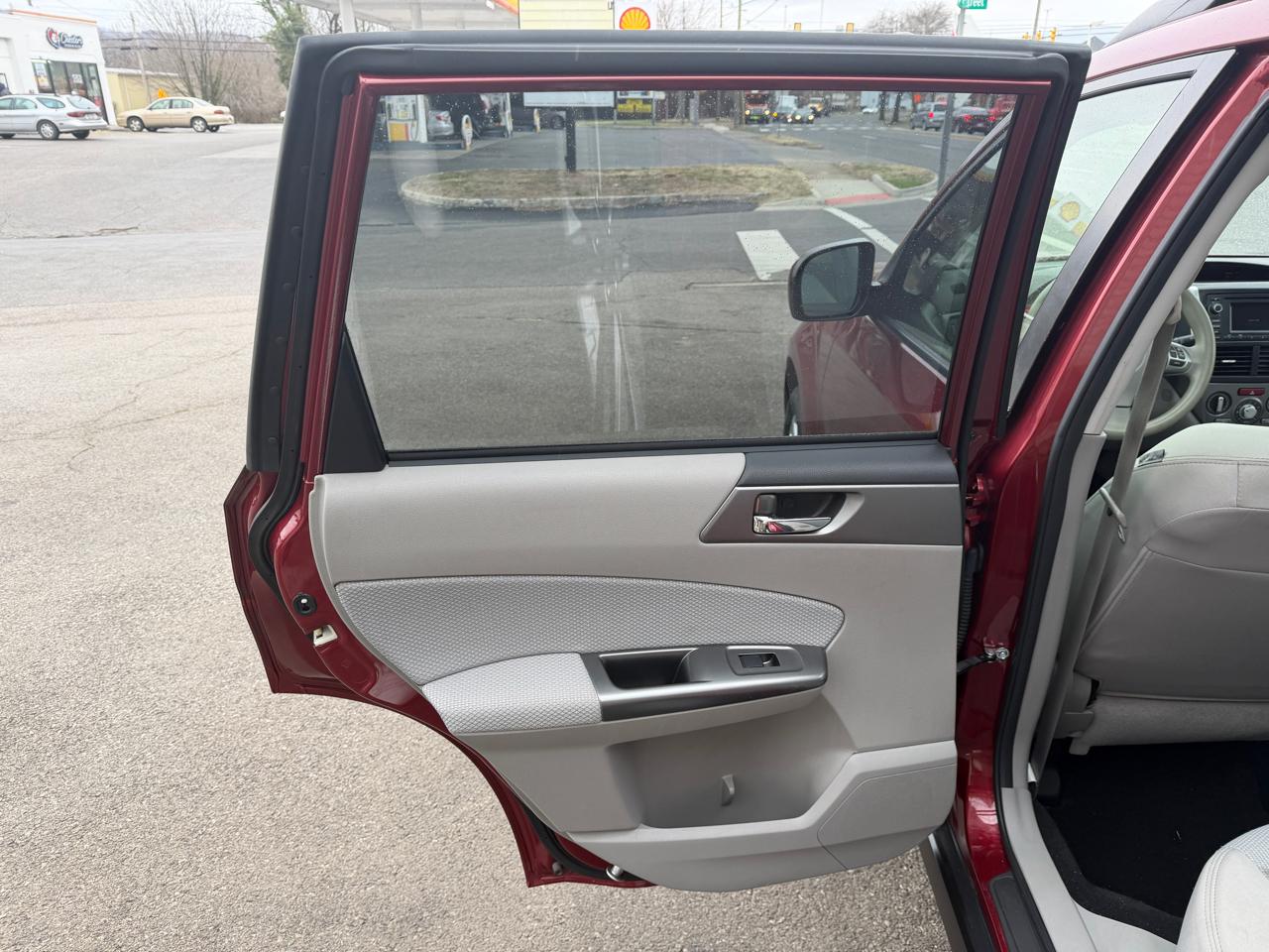 Subaru Forester 2.5X Premium 2013