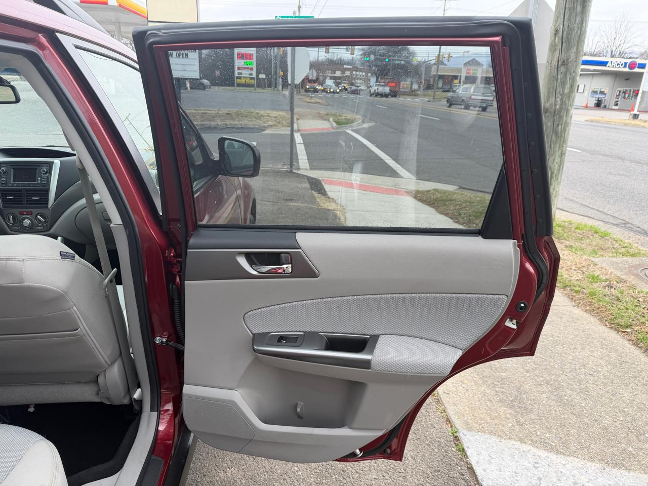 Subaru Forester 2.5X Premium 2013