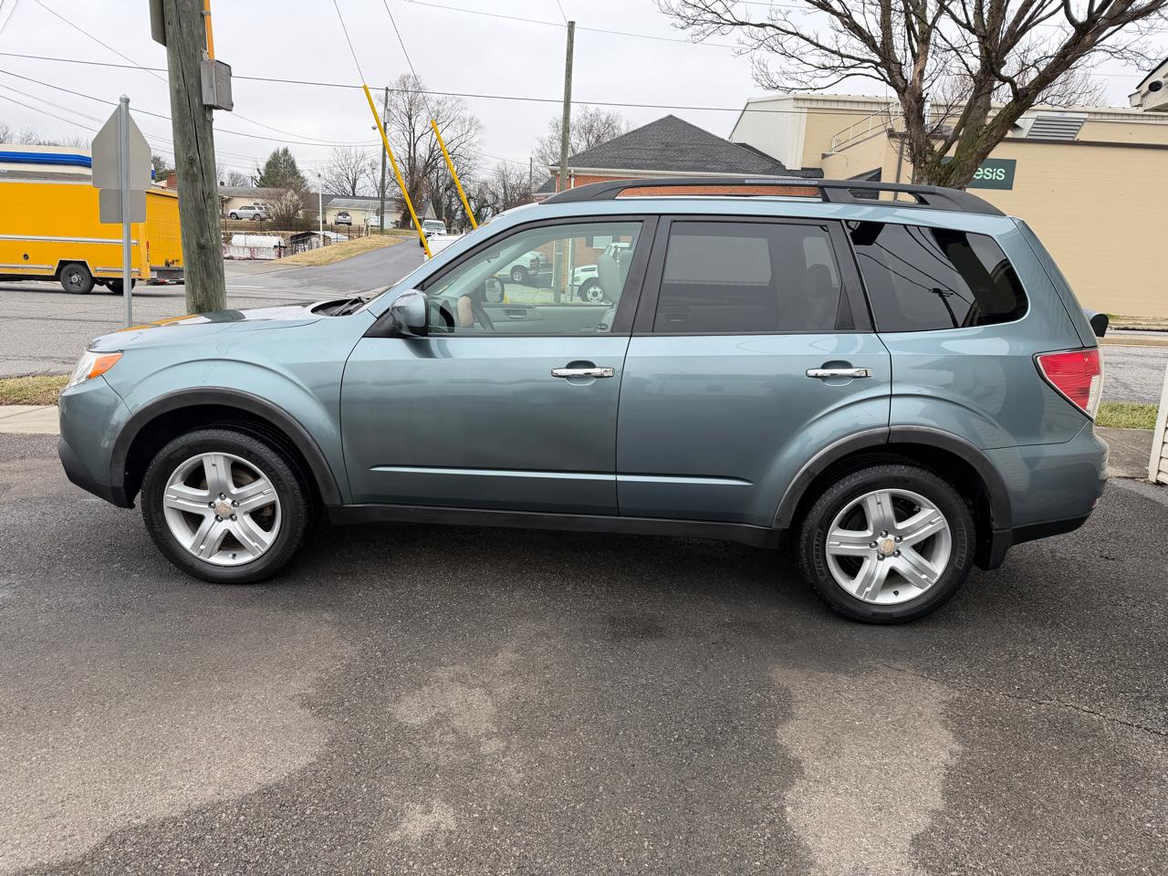Subaru Forester 2.5X Premium 2010