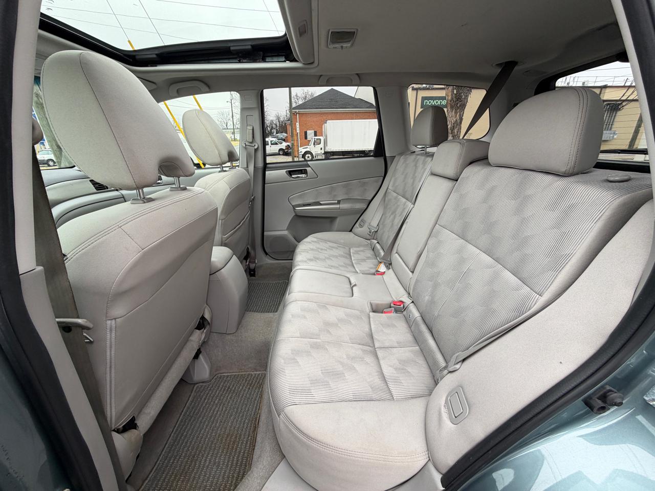 Subaru Forester 2.5X Premium 2010