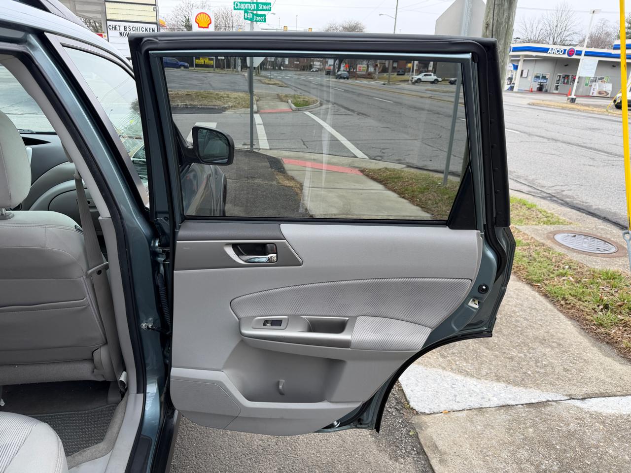 Subaru Forester 2.5X Premium 2010