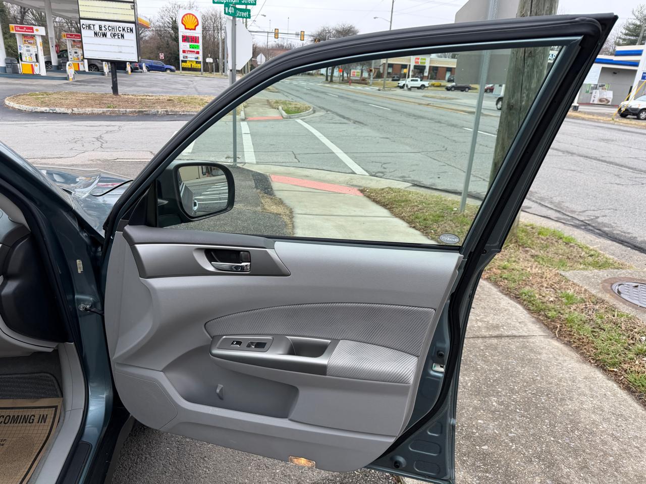 Subaru Forester 2.5X Premium 2010