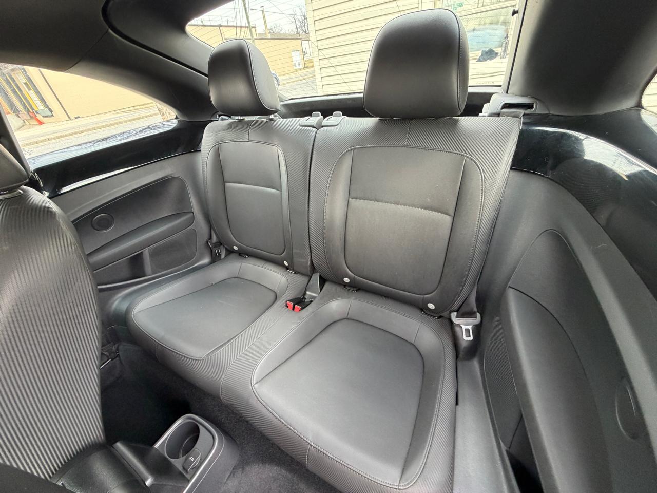 Volkswagen Beetle  2013