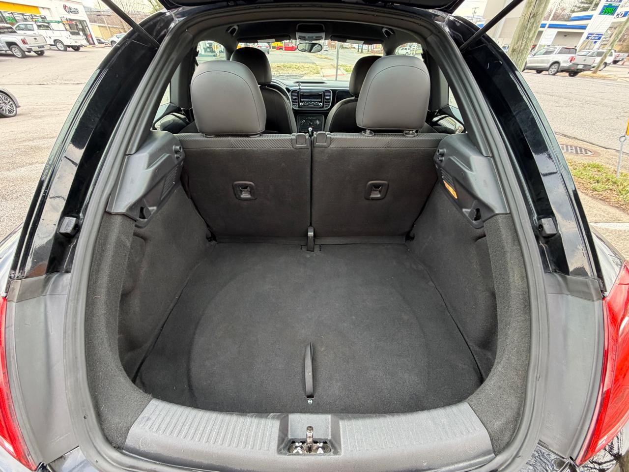 Volkswagen Beetle  2013