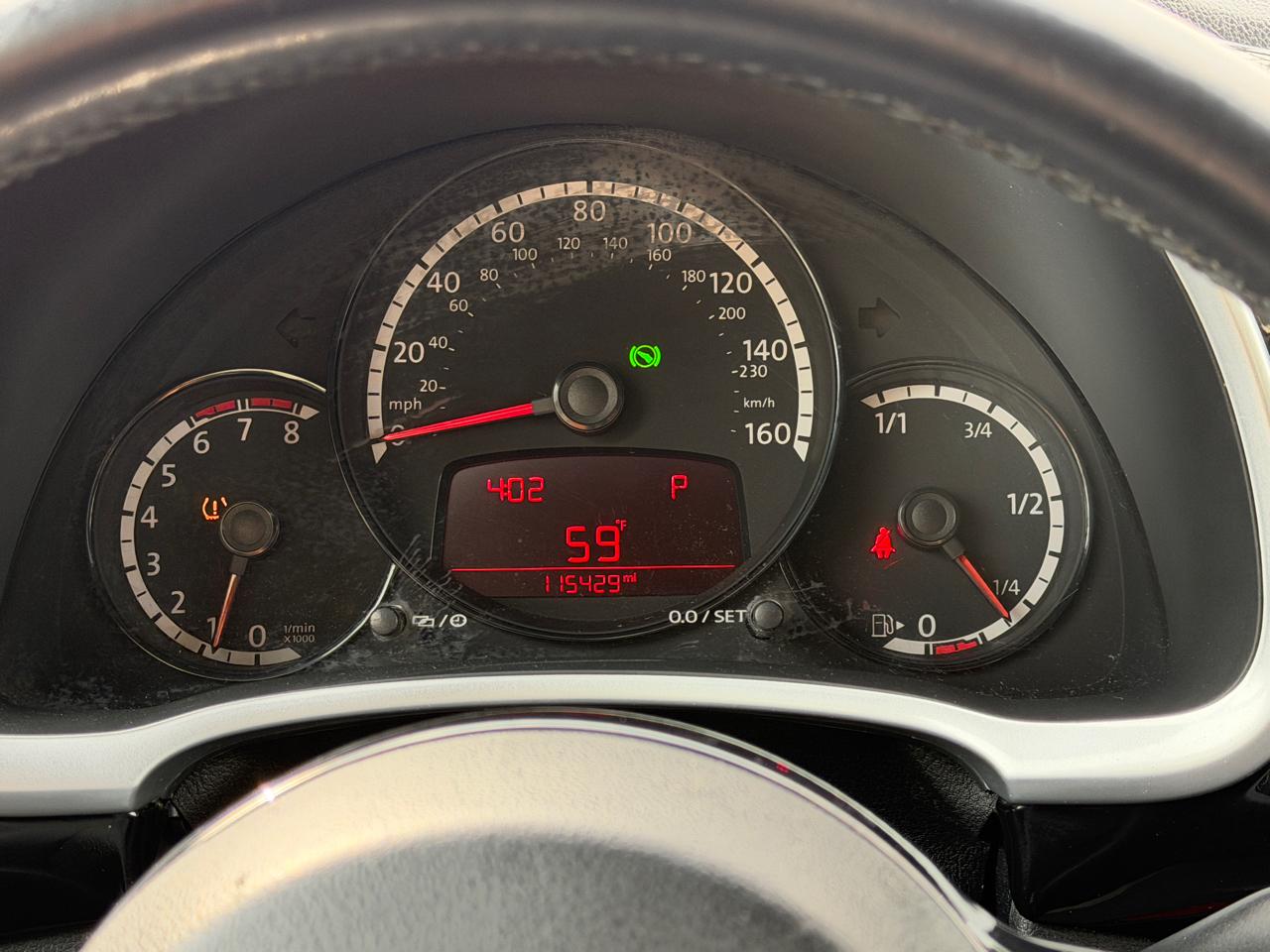 Volkswagen Beetle  2013