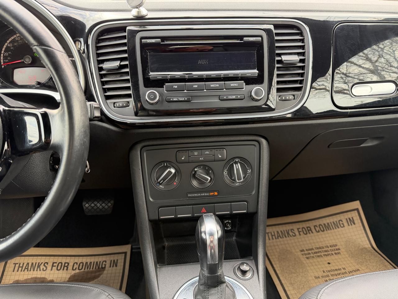 Volkswagen Beetle  2013