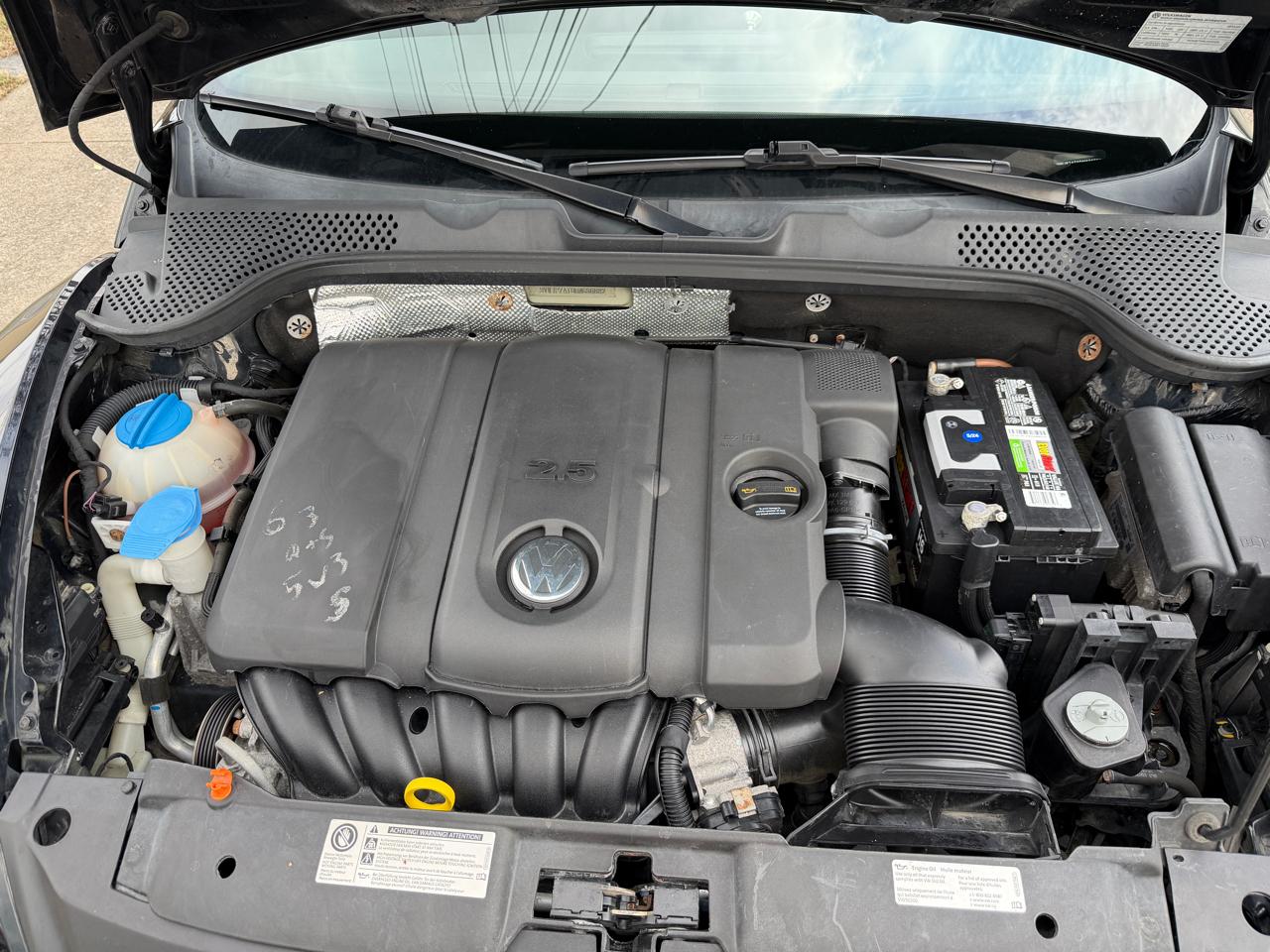 Volkswagen Beetle  2013