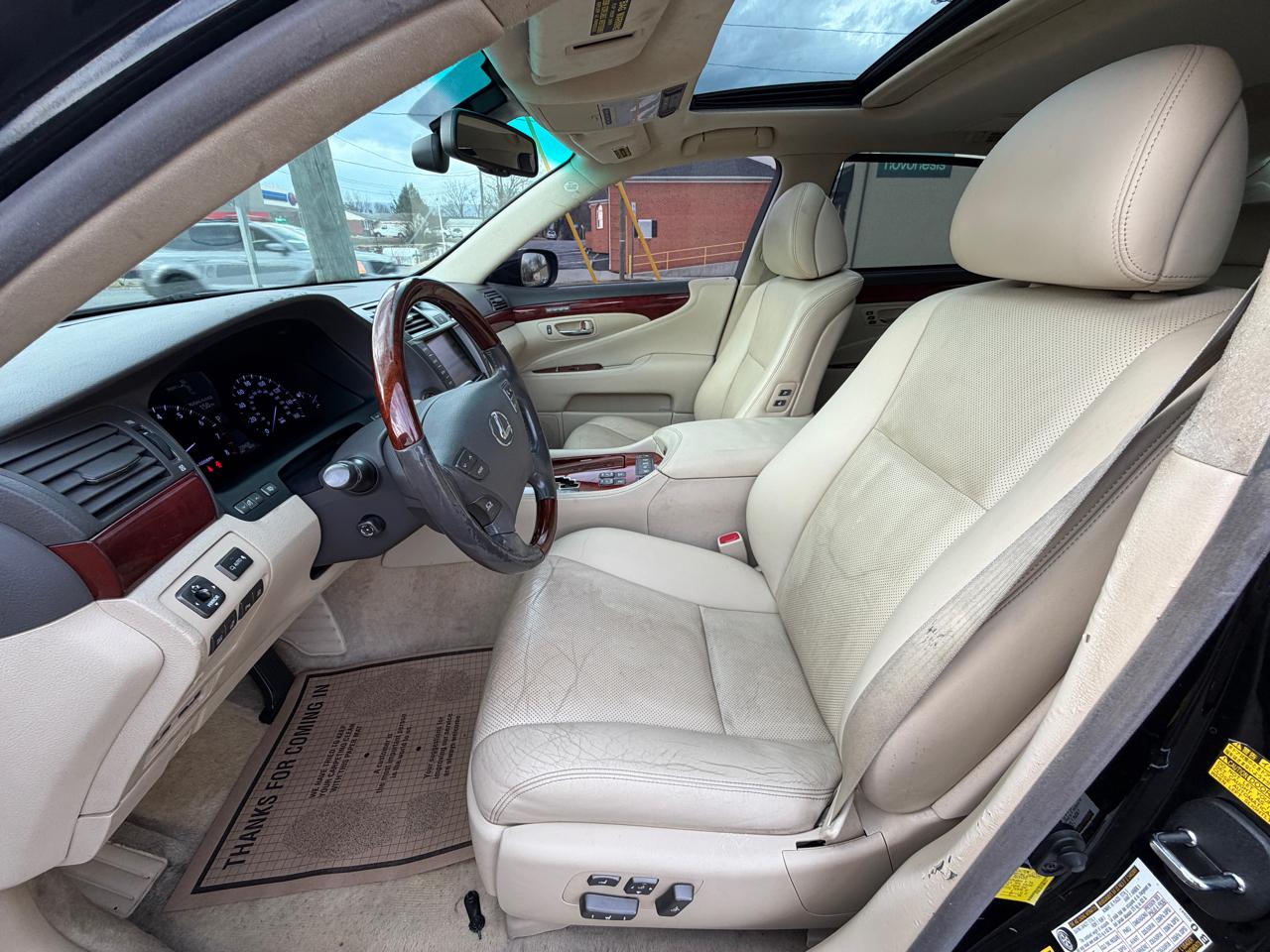 Lexus LS 460 L Luxury Sedan AWD 2012