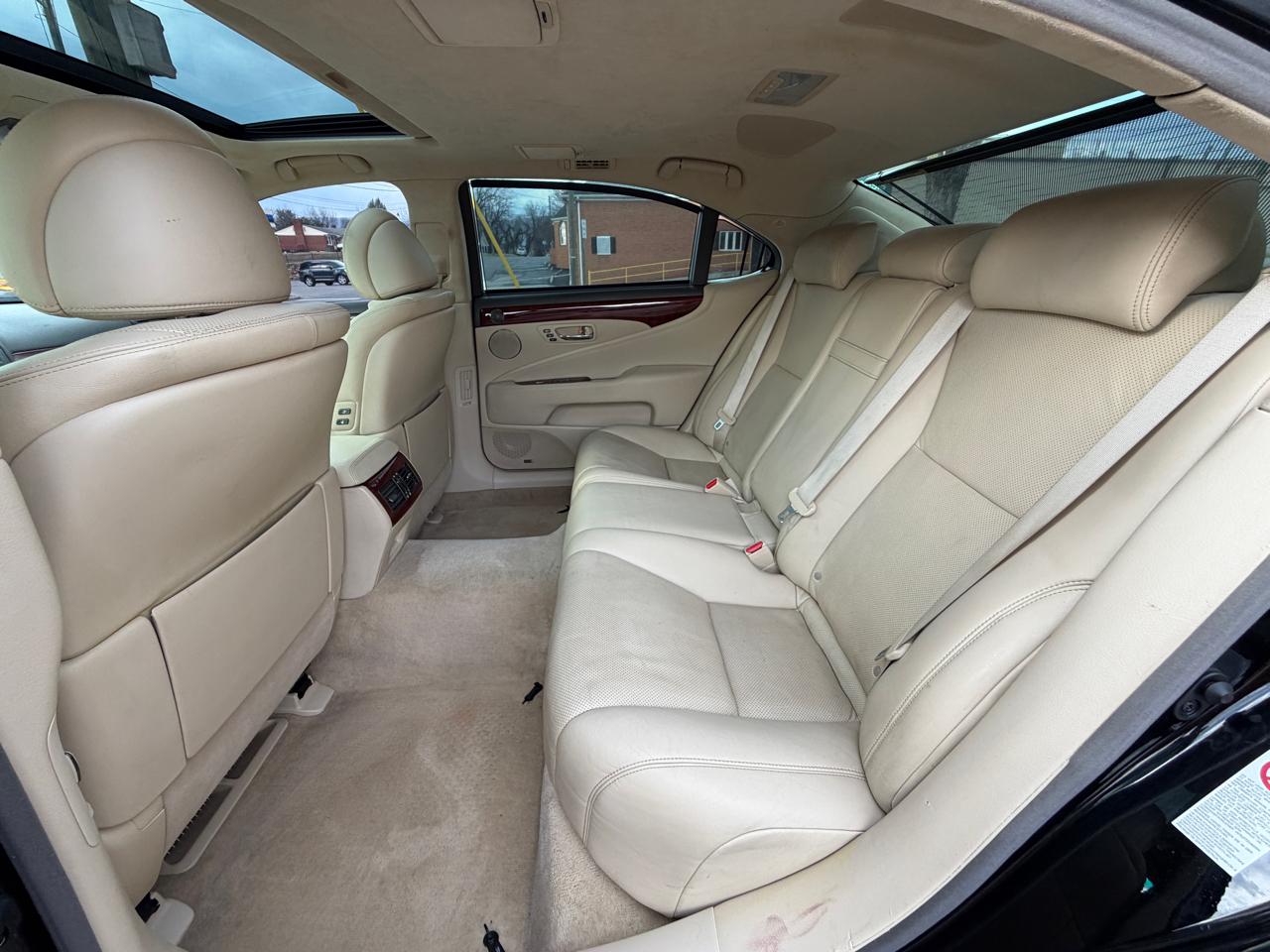 Lexus LS 460 L Luxury Sedan AWD 2012