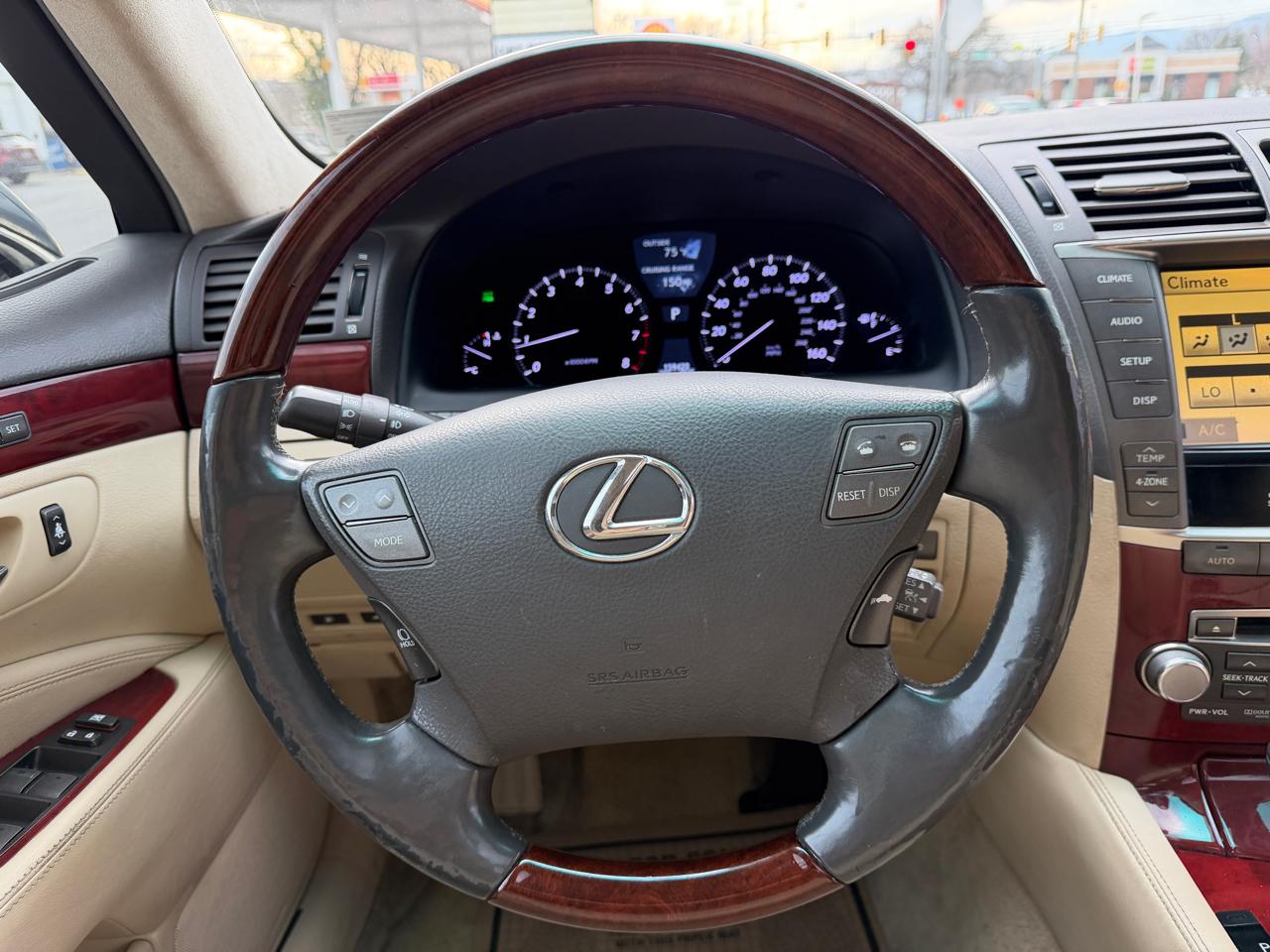 Lexus LS 460 L Luxury Sedan AWD 2012