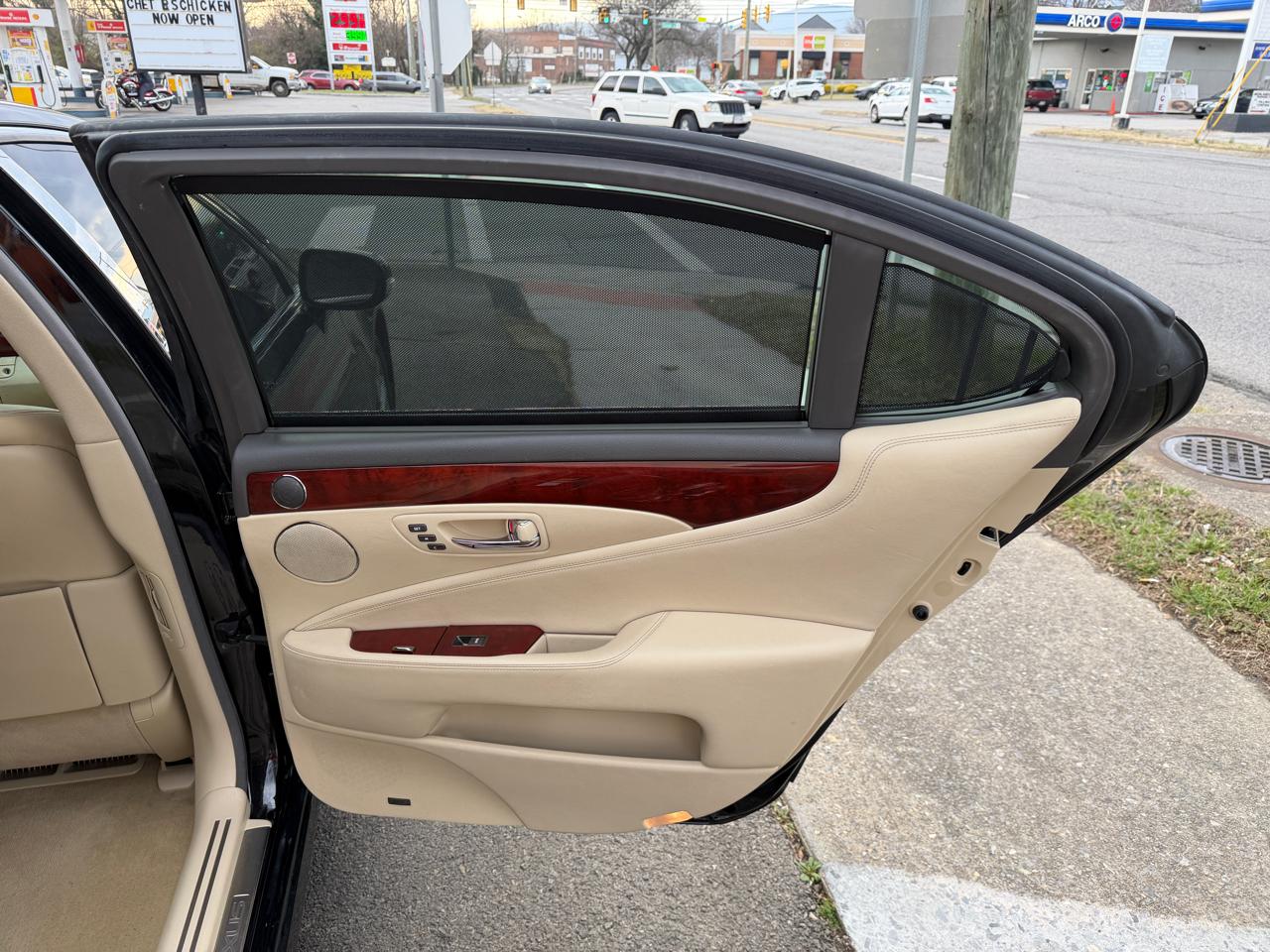 Lexus LS 460 L Luxury Sedan AWD 2012