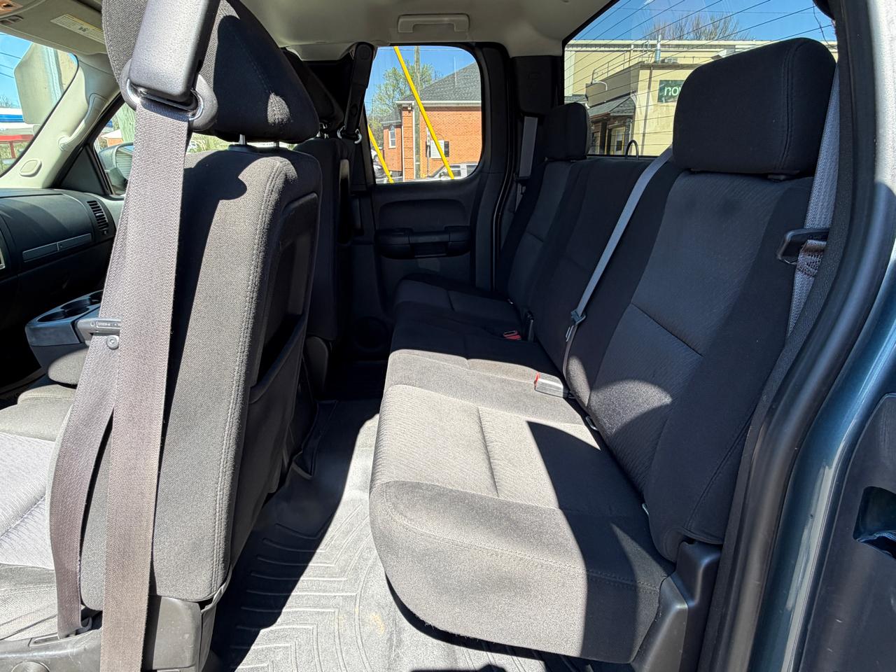 Chevrolet Silverado 1500 LT Ext. Cab Long Box 4WD 2011