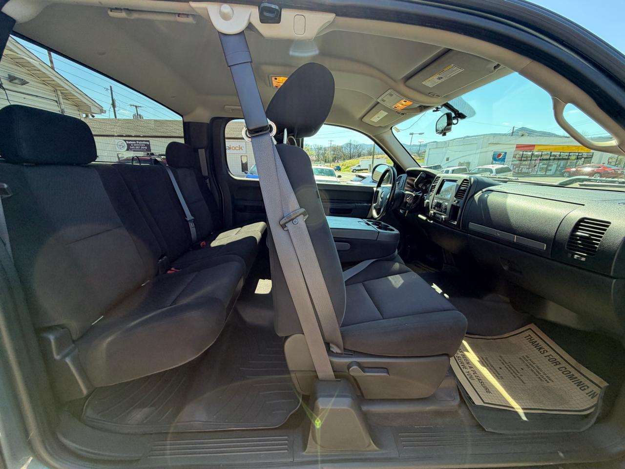 Chevrolet Silverado 1500 LT Ext. Cab Long Box 4WD 2011