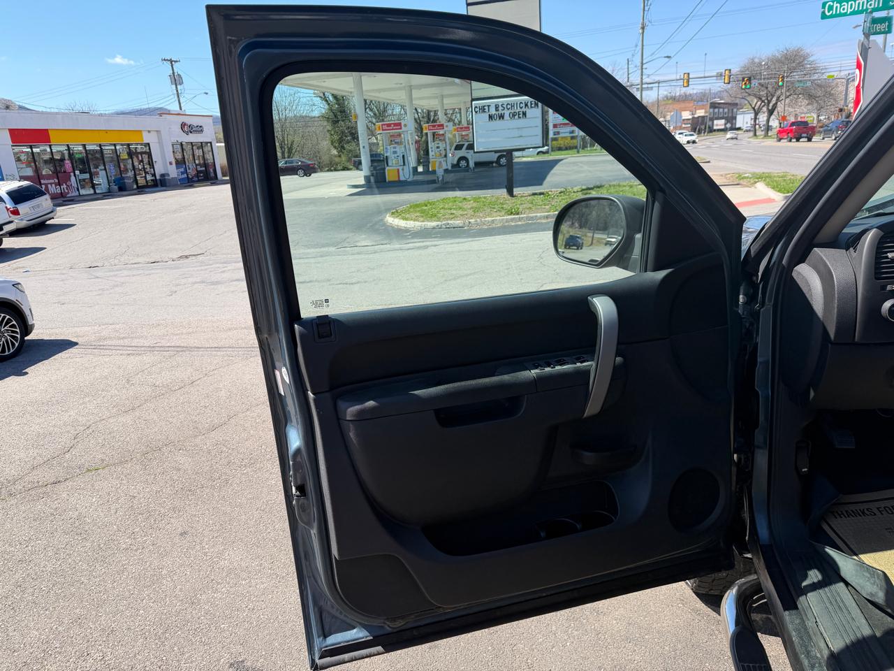 Chevrolet Silverado 1500 LT Ext. Cab Long Box 4WD 2011
