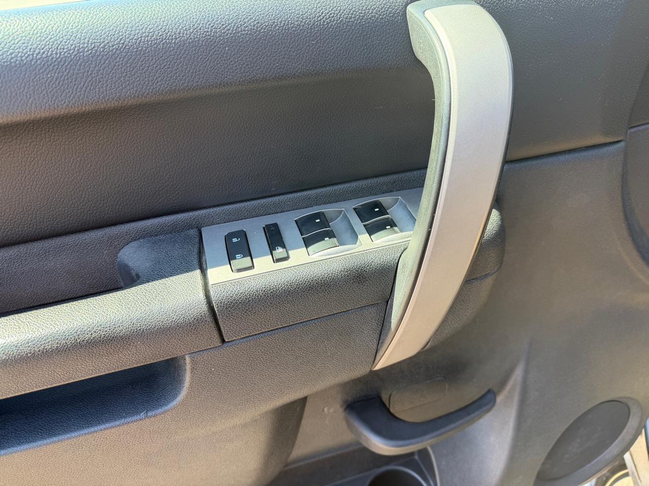 Chevrolet Silverado 1500 LT Ext. Cab Long Box 4WD 2011