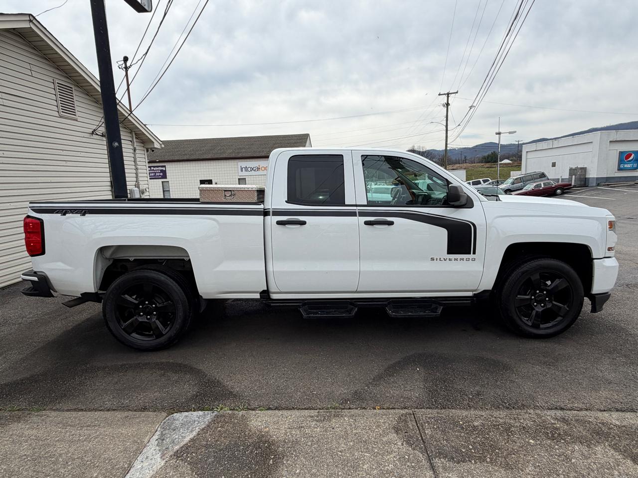 Chevrolet Silverado 1500  2018