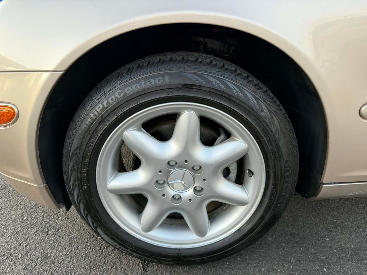 Mercedes-Benz C-Class C240 Sedan 2002