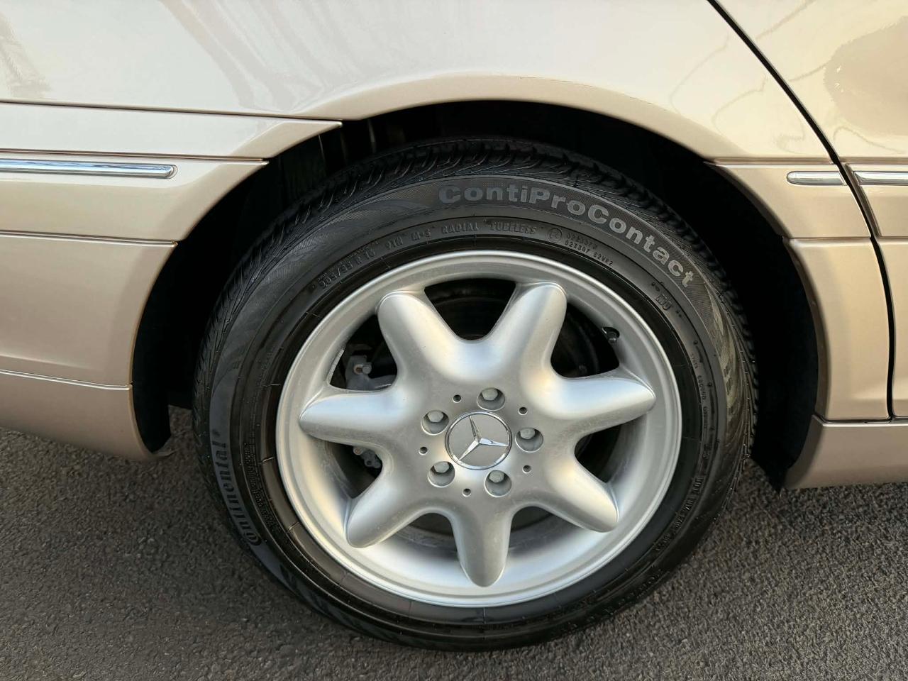 Mercedes-Benz C-Class C240 Sedan 2002