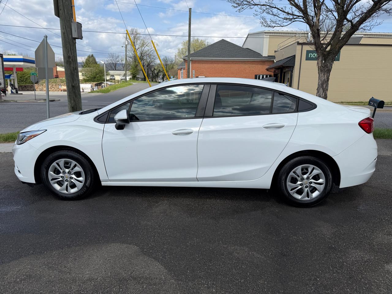 Chevrolet Cruze LS Auto 2019