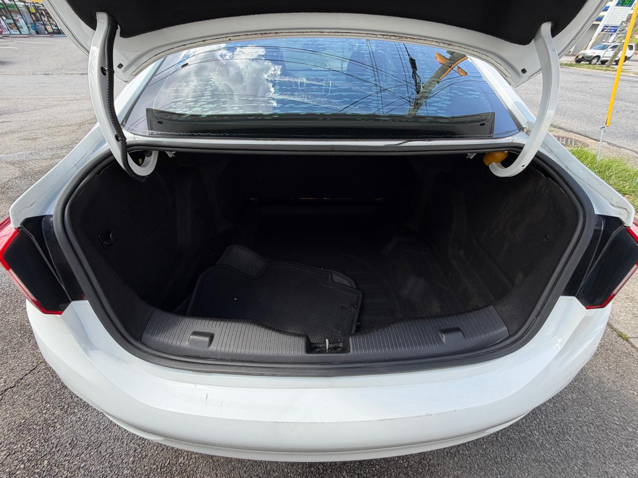 Chevrolet Cruze LS Auto 2019