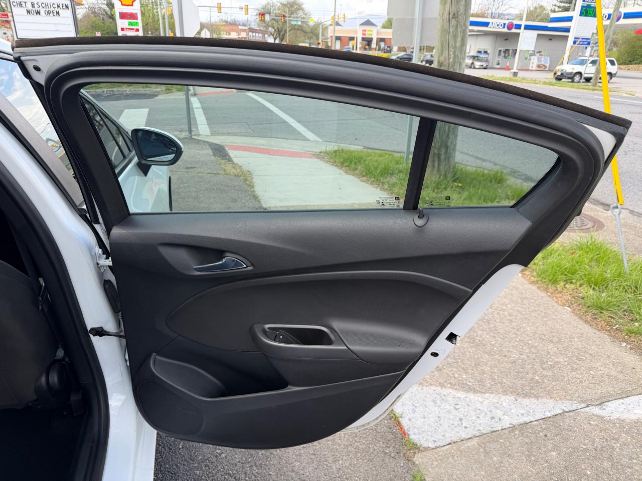 Chevrolet Cruze LS Auto 2019