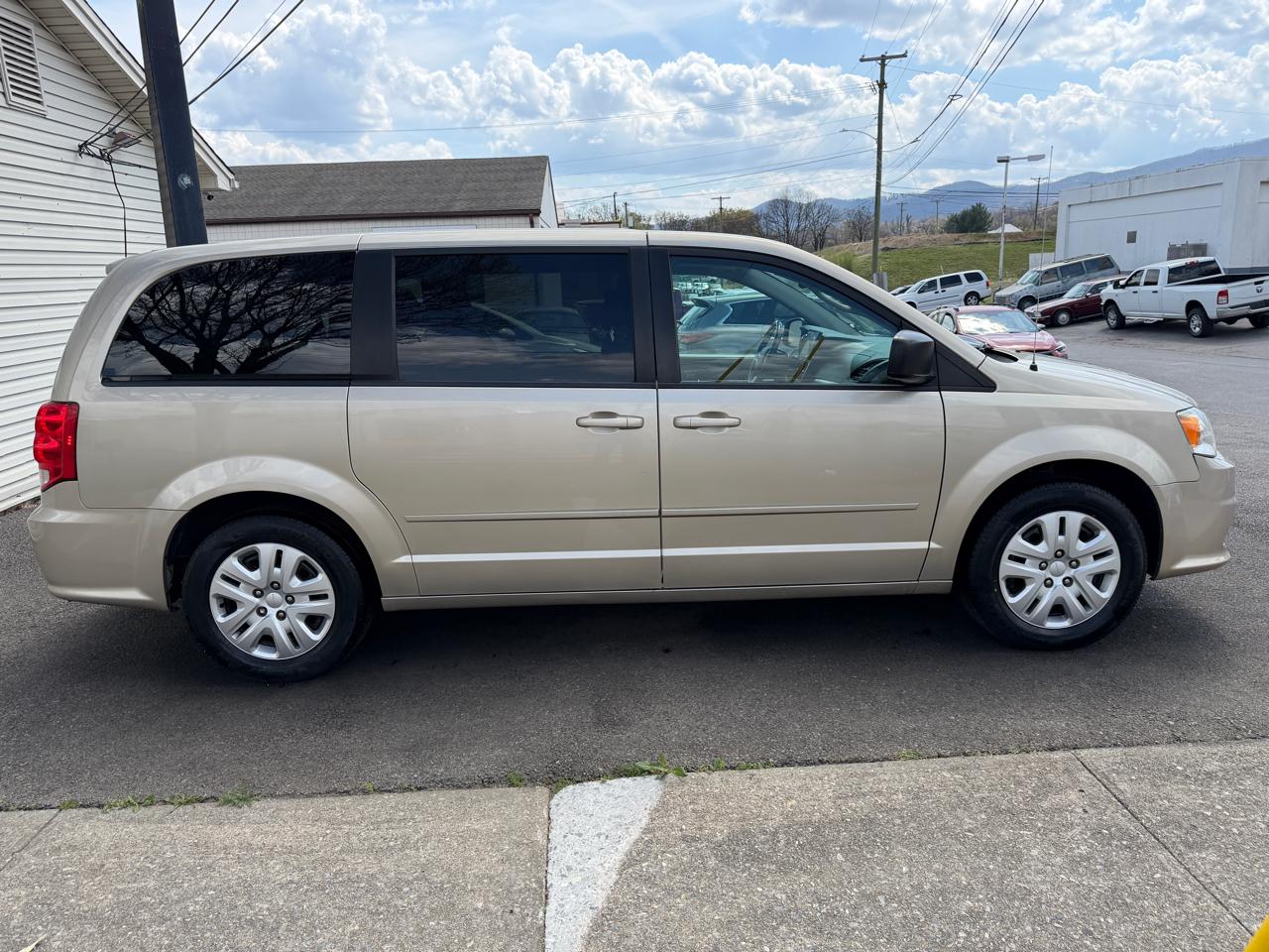 Dodge Grand Caravan SE 2015