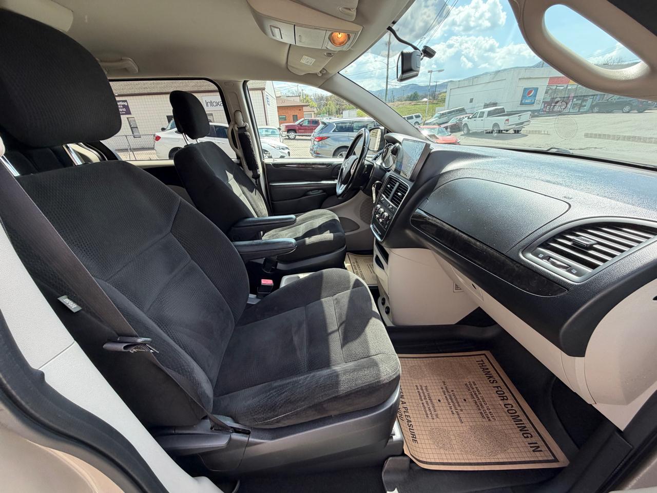 Dodge Grand Caravan SE 2015