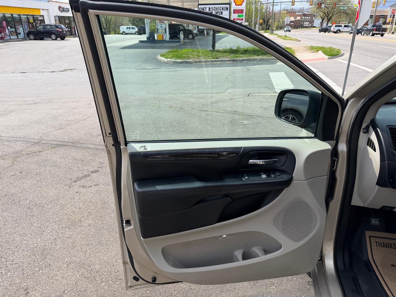 Dodge Grand Caravan SE 2015