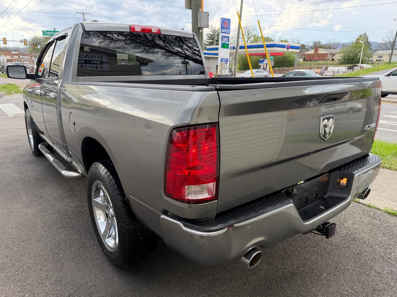 RAM 1500 Tradesman Quad Cab 4WD 2013